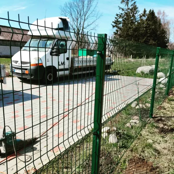 PIEDĀVĀJAM JUMS PLAŠU 3D PANEĻU KLĀSTU PAR ZEMĀM CENĀM